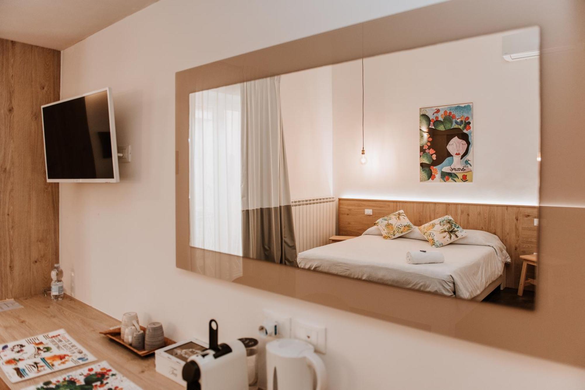 Terrae Hydrunti Bed & Breakfast Lecce Exterior photo