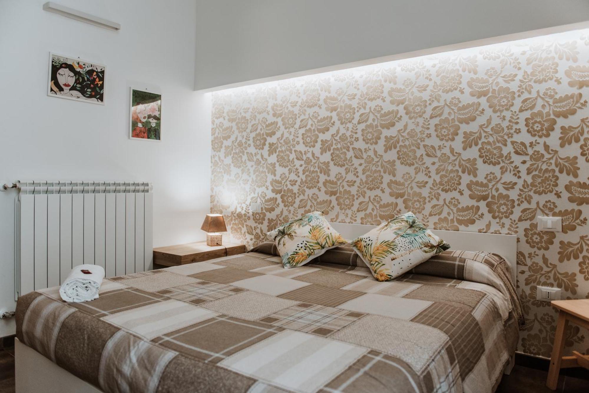 Terrae Hydrunti Bed & Breakfast Lecce Exterior photo